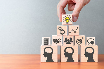 幼儿园大班美术教案