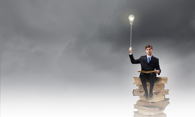 求一个很少见的历史小故事。