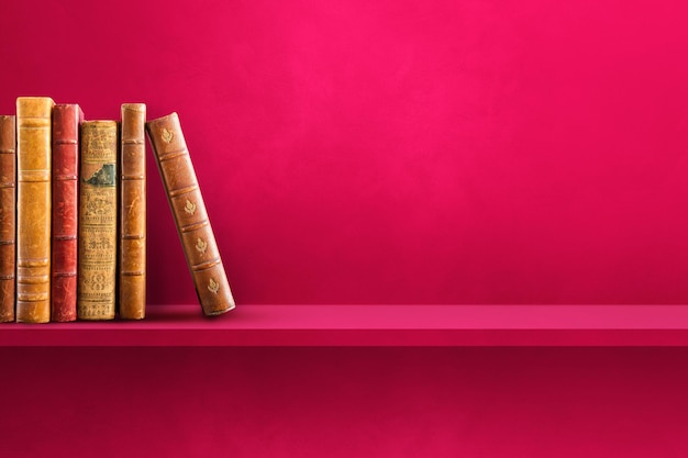 荆州火车站在哪？